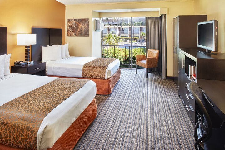 Best Western The Plaza Hotel Honolulu Airport - Free Breakfast