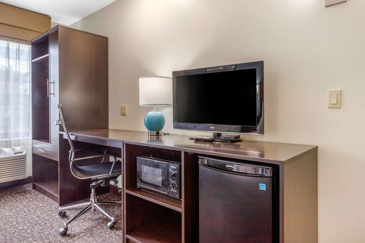 Room 12 of 46
