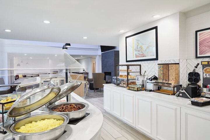 Staybridge Suites Downtown Peoria by IHG