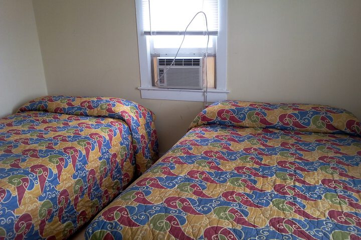 Room 16 of 44