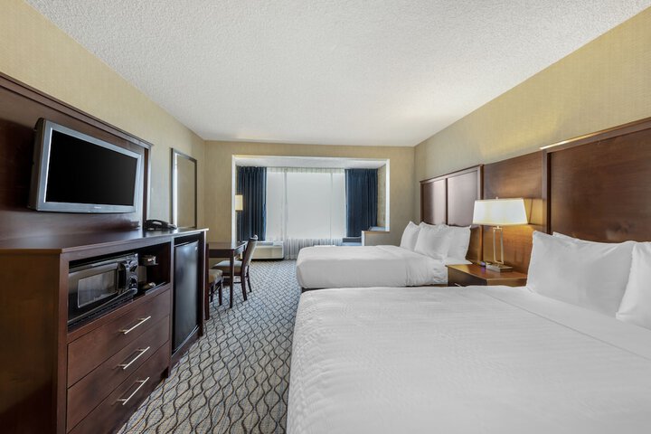 Room 21 of 32