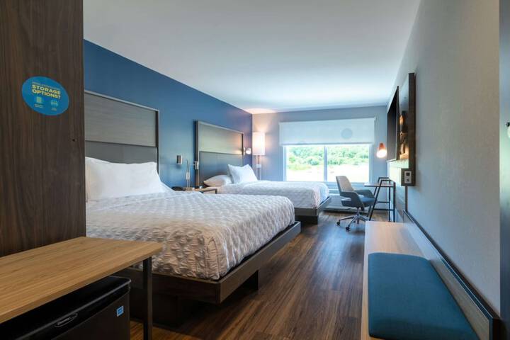 Room 33 of 52