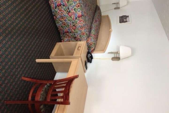 Room 15 of 19