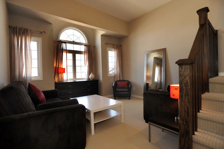 Boardwalk Homes - Executive Guest Rooms & Townhomes