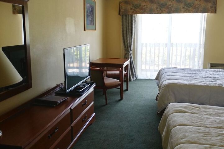 Room 15 of 38