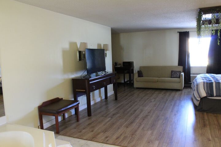 Bellevue Hotel & Suites
