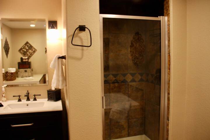 Maple Creek Bed and Breakfast