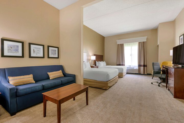 Room 26 of 47
