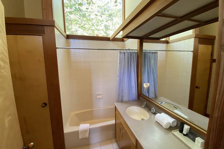 Room 154 of 256