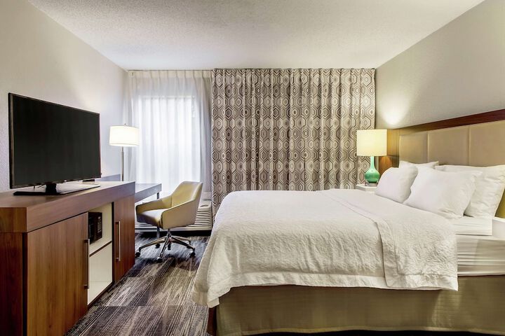 Room 8 of 22