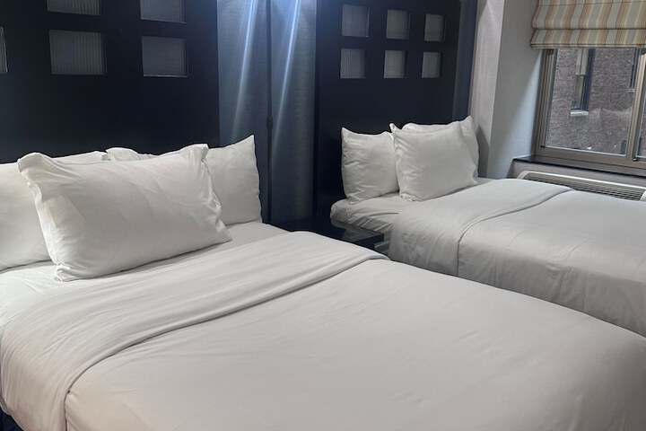 Room 7 of 22