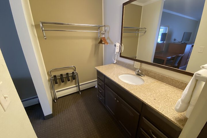 Room 34 of 68