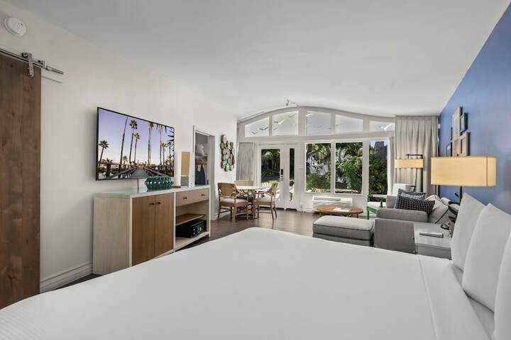 Paradise Point Resort & Spa