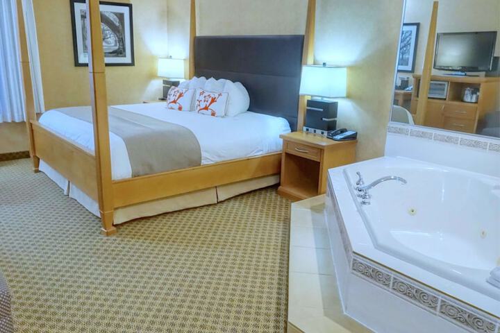 Room 14 of 94