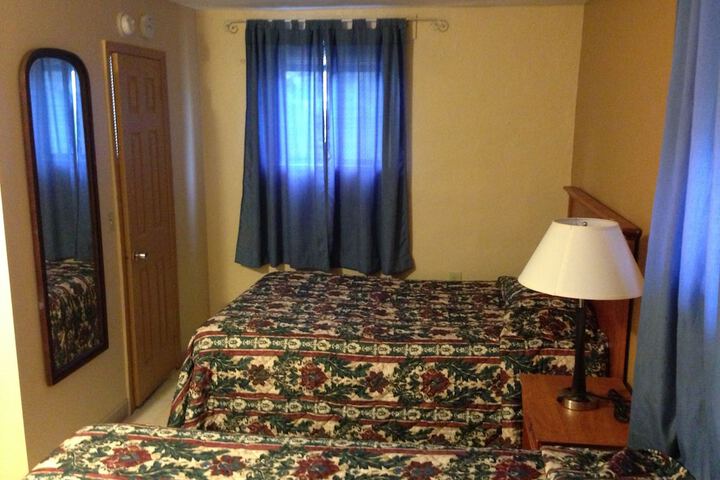 Room 14 of 28
