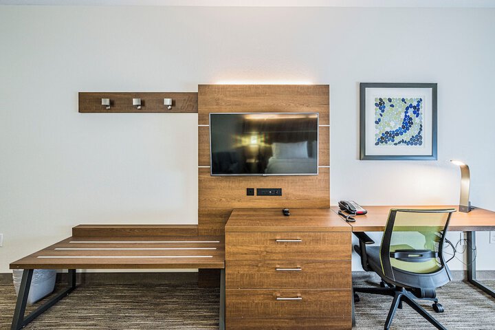 Holiday Inn Express & Suites Franklin KY by IHG