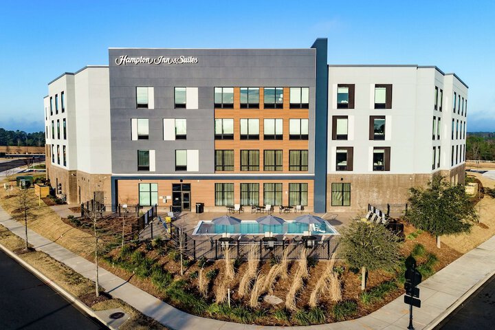 Hotel 4 of 87