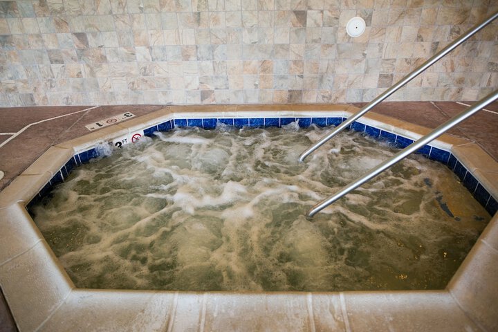 Pool 13 of 51