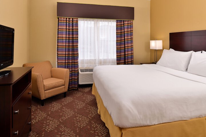 Comfort Inn & Suites Sharonville - Cincinnati North