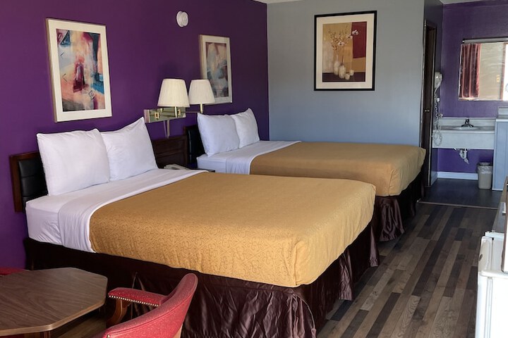 Room 41 of 84