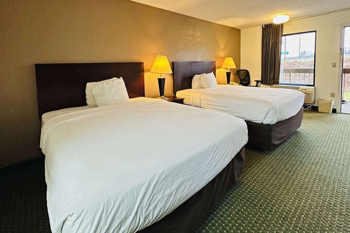 Room 8 of 25
