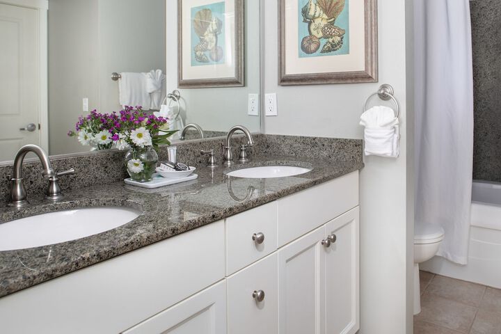 Rivertide Suites Hotel