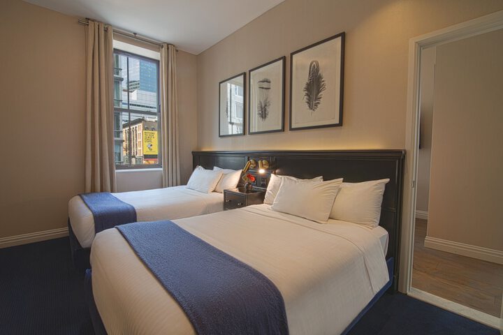 Room 52 of 71