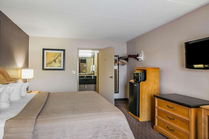 Room 21 of 31