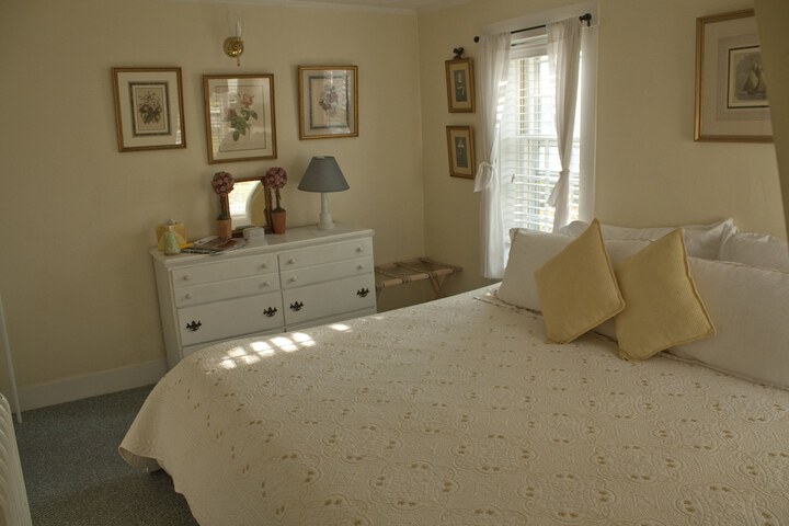 Room 12 of 39