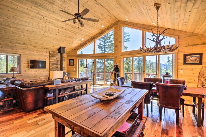 Jefferson Cabin w / Fire Pit: Near Hiking Trails!