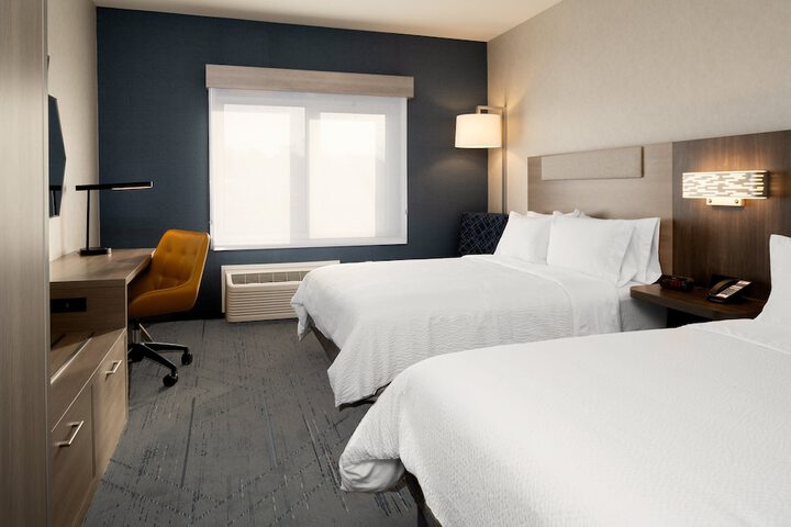 Room 30 of 62