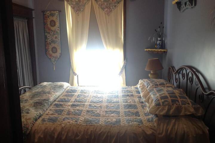 Room 11 of 29
