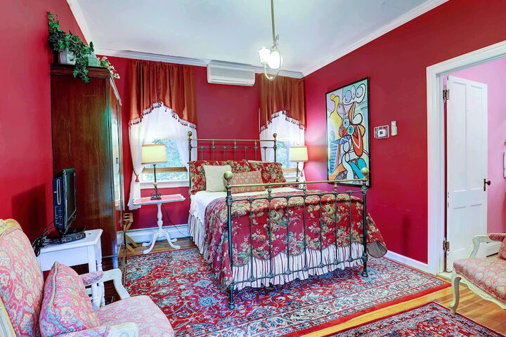Room 68 of 95