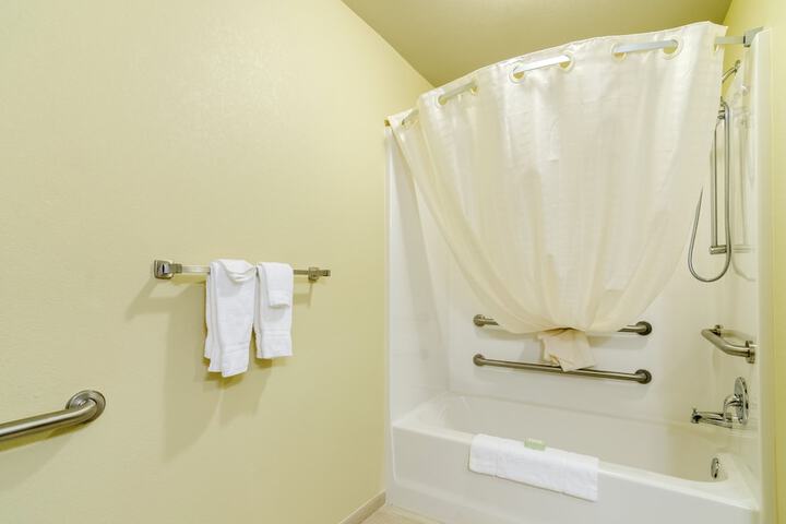 Room 26 of 53