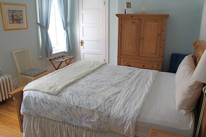 Room 30 of 52