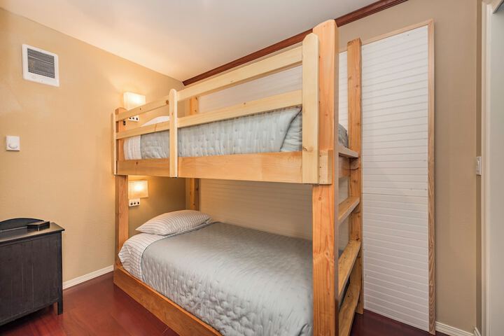 Room 29 of 131