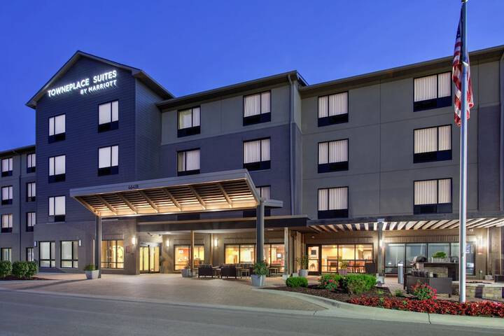 Hotel 3 of 65