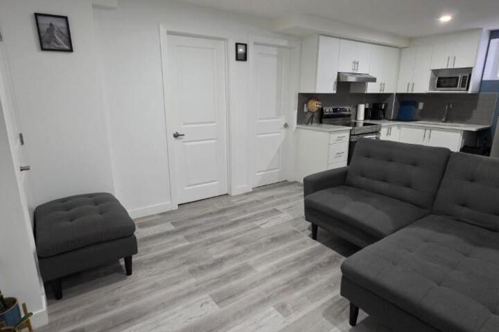 Entire guest basement suite in Cochrane AB