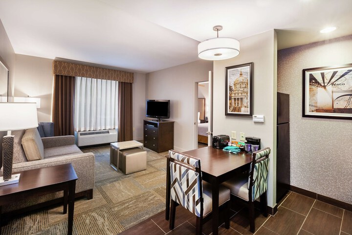Room 38 of 48