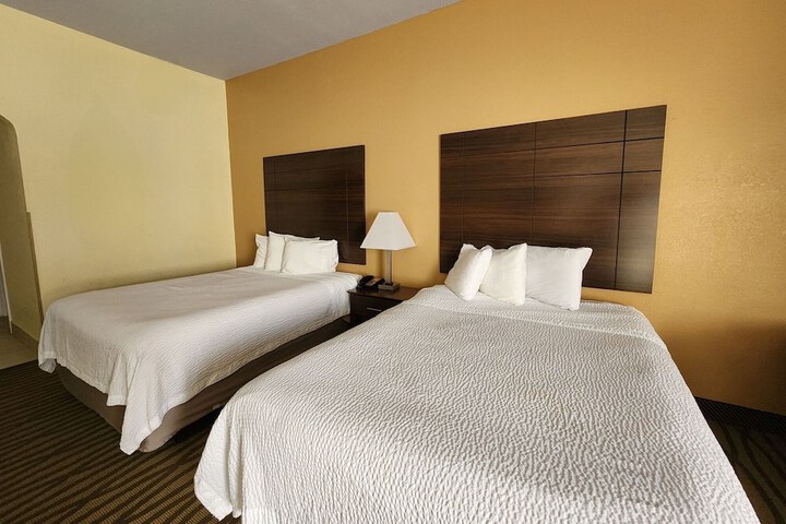 Studio 6 Suites – Pasadena TX