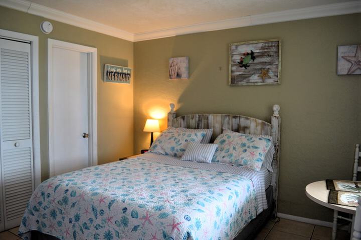 Room 22 of 40