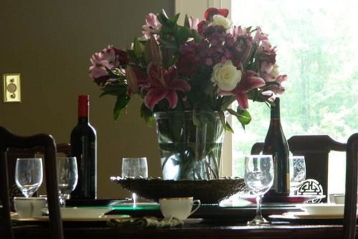 Dining 20 of 28