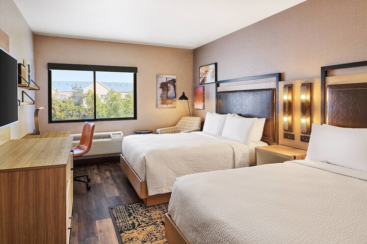 Room 22 of 66