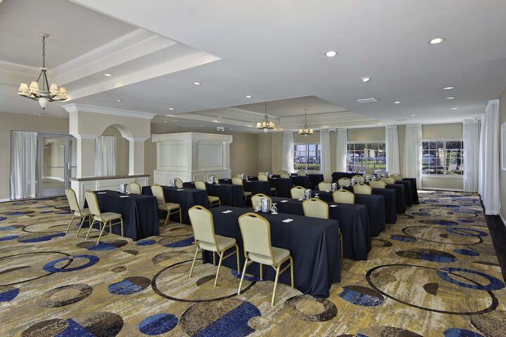 DoubleTree by Hilton San Pedro - Port of Los Angeles