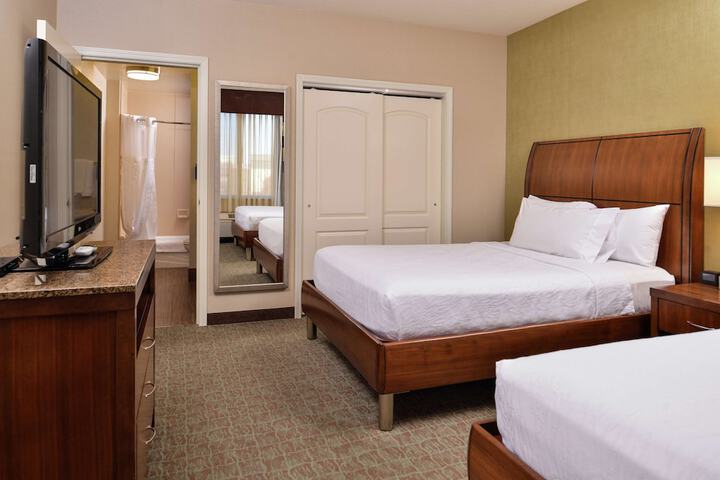 Room 34 of 82