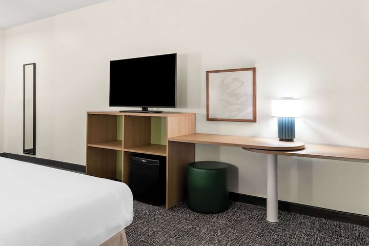 Room 26 of 42