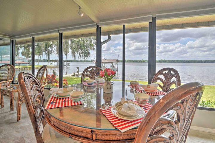 Picturesque Retreat on St. Johns River + Docks