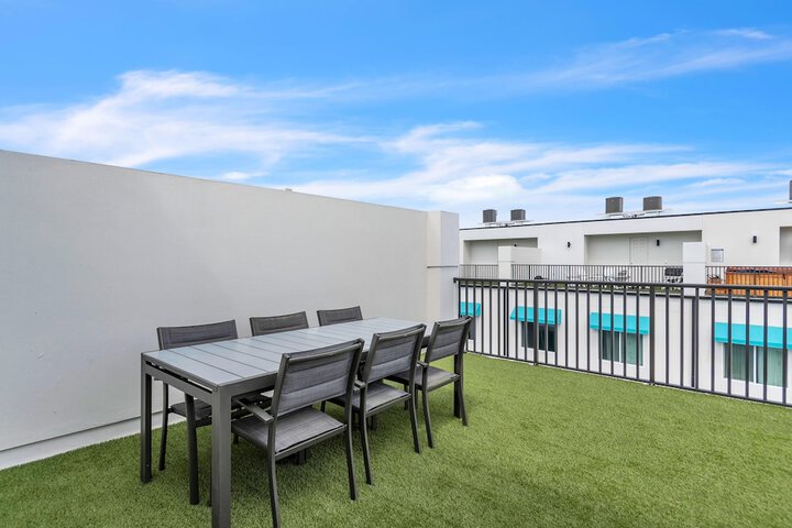 Azul Townhomes A1