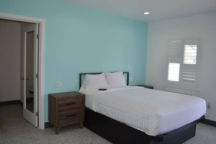 Room 30 of 42