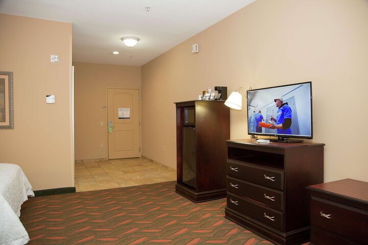 Room 10 of 64